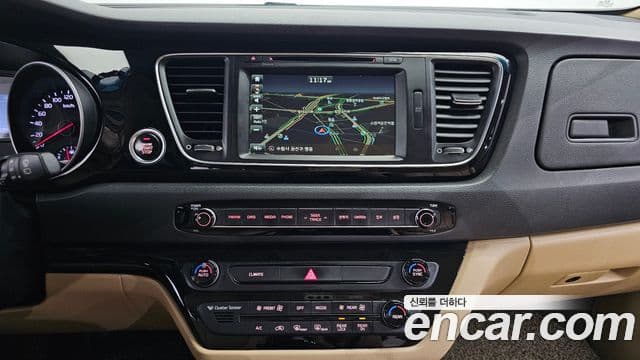 Kia All New Carnival Noblesse, 2015 14