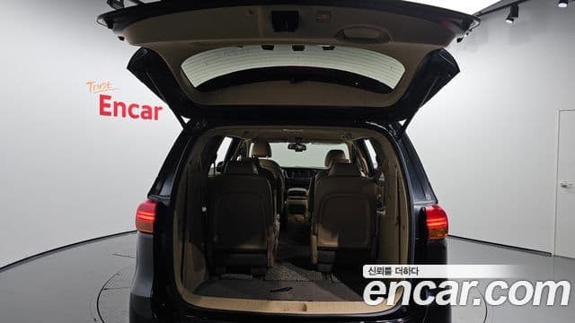 Kia All New Carnival Noblesse, 2015 20