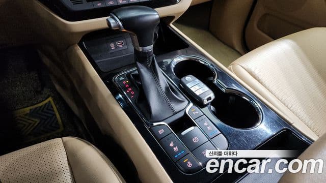 Kia The / новый New Carnival Prestige, 2020 9