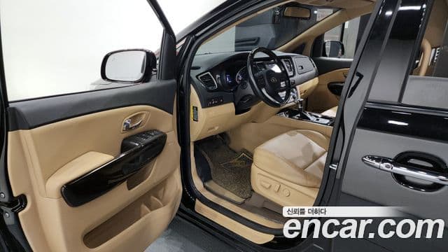 Kia The / новый New Carnival Prestige, 2020 10