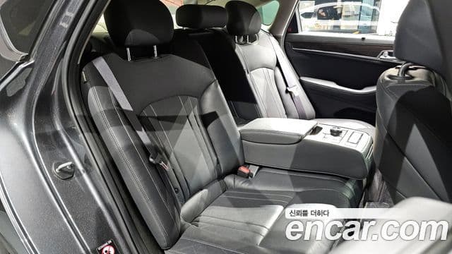 Genesis G80 Premium Luxury, 2017 12