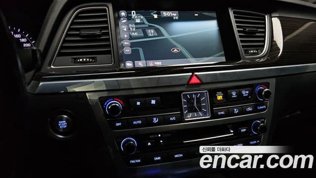 Genesis G80 Premium Luxury, 2017 17