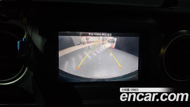 Jeep Wrangler (JL) 2.0 Sport 4도어, 2019 17