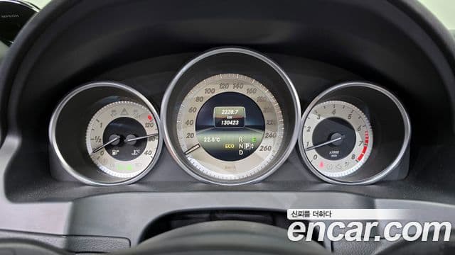 Mercedes-Benz E-класс W212 E200 кабриолет, 2014 8