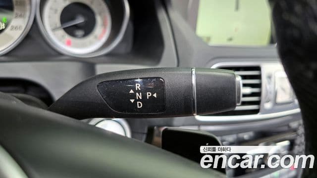 Mercedes-Benz E-класс W212 E200 кабриолет, 2014 9