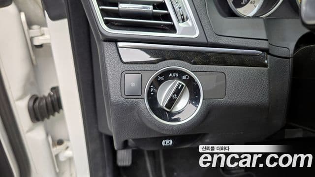 Mercedes-Benz E-класс W212 E200 кабриолет, 2014 14