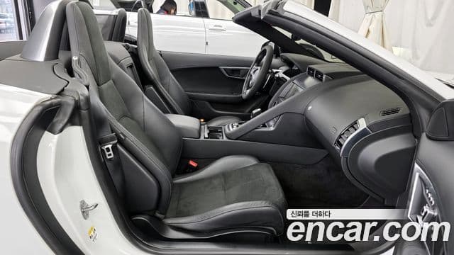 Jaguar F-TYPE X152, 2021 11