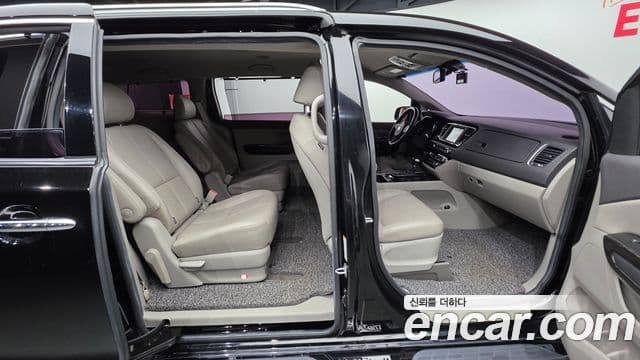 Kia All New Carnival Magic Space, 2018 19