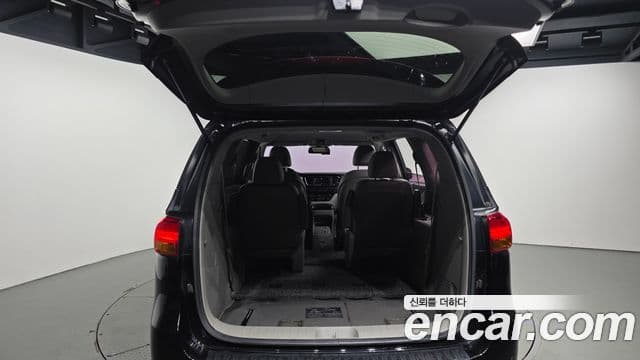 Kia All New Carnival Magic Space, 2018 20