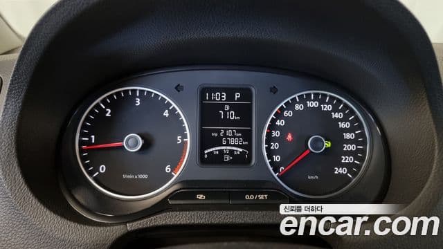 Volkswagen 폴로 5세대, 2013 8