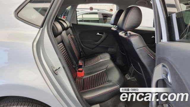 Volkswagen 폴로 5세대, 2013 12