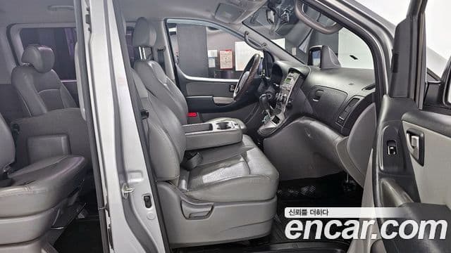 Hyundai Grand Starex CVX Luxury, 2015 10