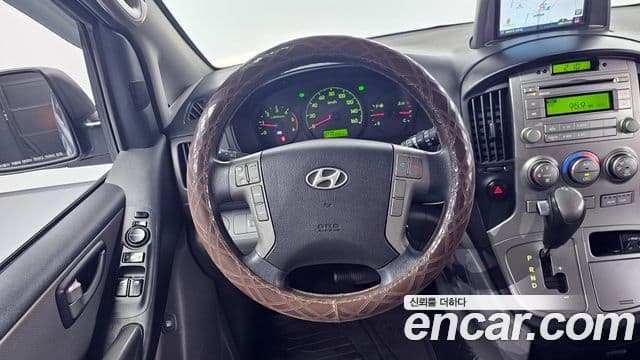 Hyundai Grand Starex CVX Luxury, 2015 13