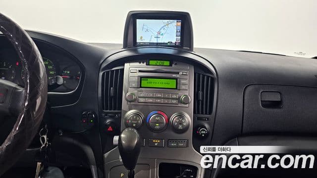 Hyundai Grand Starex CVX Luxury, 2015 15