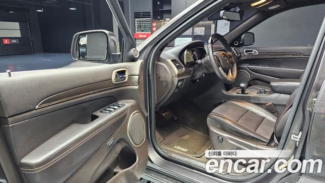 Jeep Grand Cherokee WK2, 2014 11