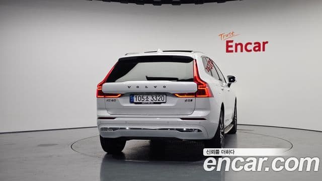 Volvo XC60 2세대 B5 Ultra Bright, 2025 4