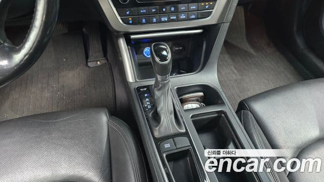 Hyundai LF Sonata гибрид Modern, 2016 9