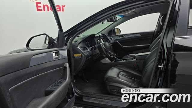 Hyundai LF Sonata гибрид Modern, 2016 10