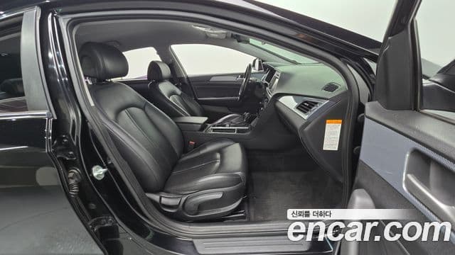 Hyundai LF Sonata гибрид Modern, 2016 11