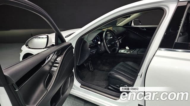 Genesis G80 (RG3) бензин 3.5 турбо AWD, 2022 11