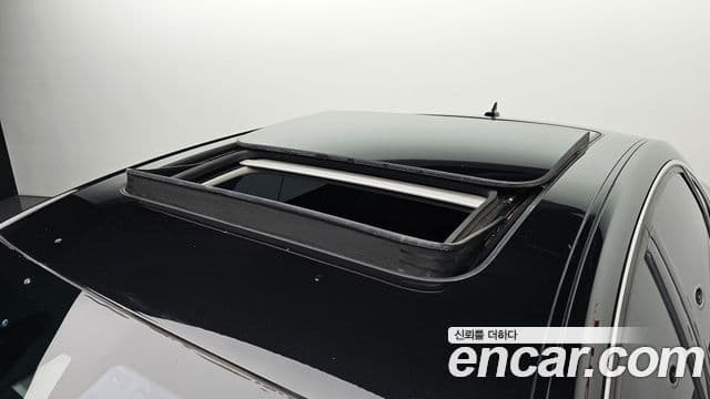 Audi New A8 D4, 2011 19