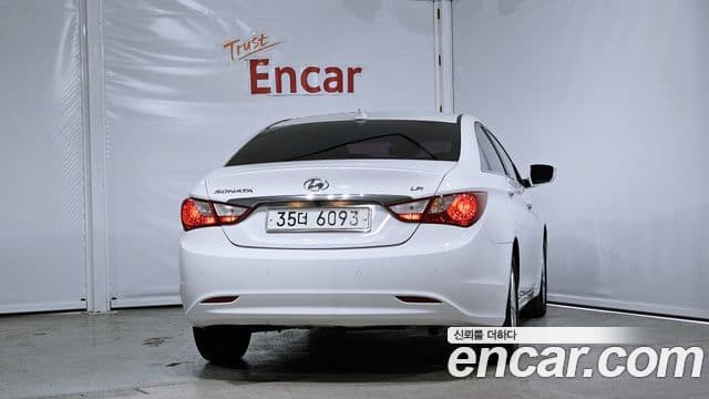 Hyundai YF Sonata Luxury, 2012 4