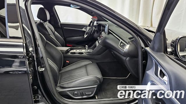 Genesis G70 Sport пакет, 2019 11