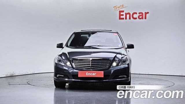 Mercedes-Benz E-класс W212 E300 Elegance, 2010 3