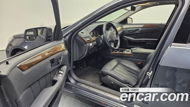 Mercedes-Benz E-класс W212 E300 Elegance, 2010 10