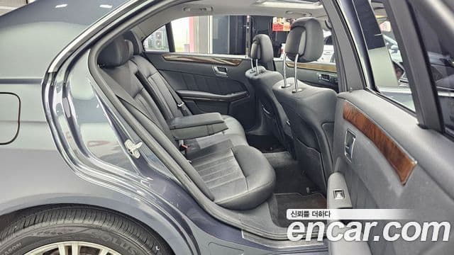 Mercedes-Benz E-класс W212 E300 Elegance, 2010 12