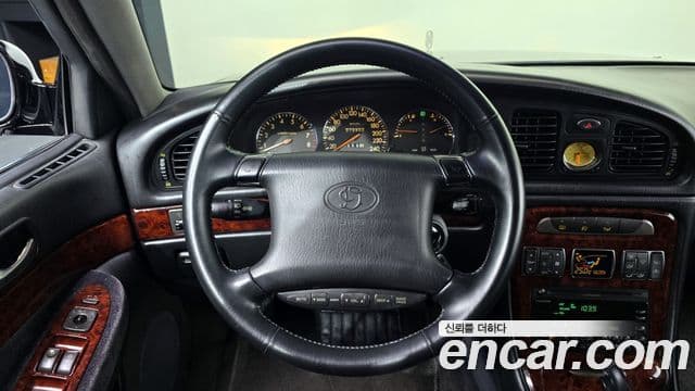 Hyundai 다이너스티 Signature, 2000 13