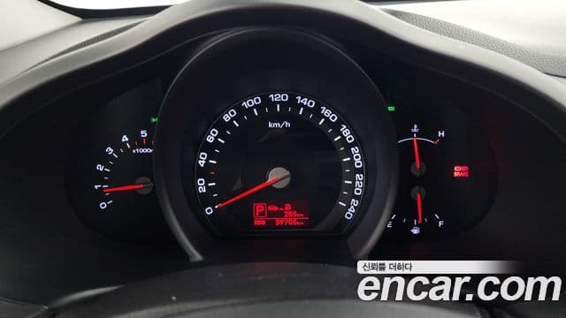 Kia Sportage R люксовая версия, 2013 8