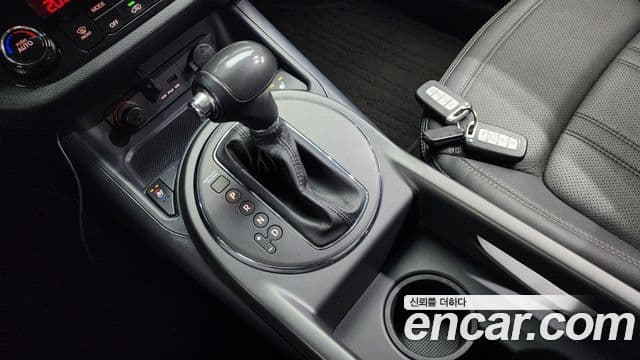 Kia Sportage R люксовая версия, 2013 9