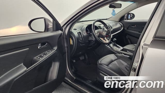 Kia Sportage R люксовая версия, 2013 10