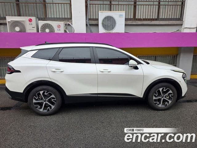 Kia Sportage 5세대 гибрид Signature 2WD, 2023 4