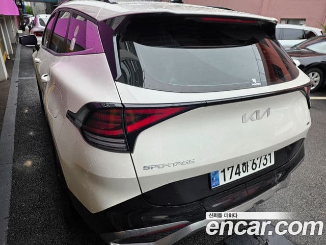 Kia Sportage 5세대 гибрид Signature 2WD, 2023 7