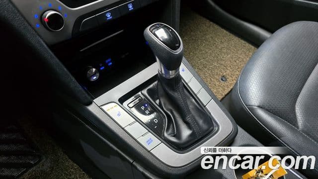 Hyundai Avante AD 1.6 GDI Value Plus, 2018 9