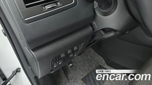 Renault Korea(Samsung) The / новый New QM6 Quest 2.0 LPe фургон / 2WD, 2024 15