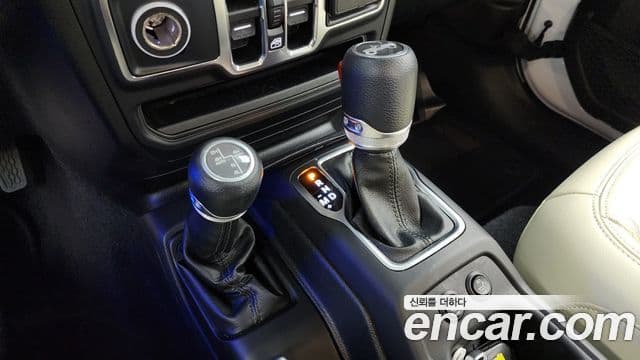 Jeep Wrangler (JL) 2.0 Sport 4도어, 2019 9