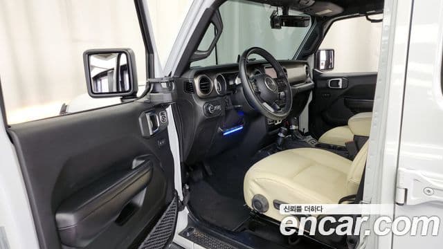 Jeep Wrangler (JL) 2.0 Sport 4도어, 2019 10