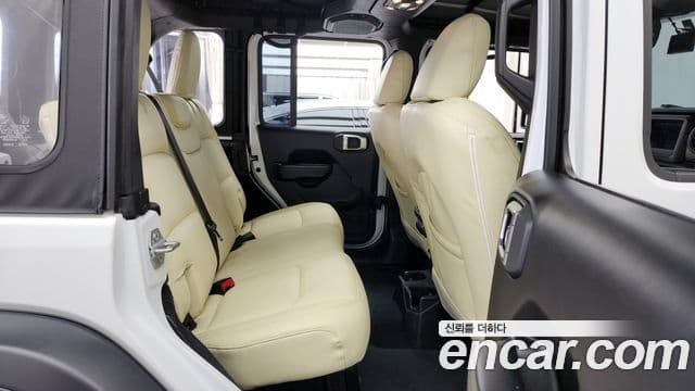 Jeep Wrangler (JL) 2.0 Sport 4도어, 2019 12