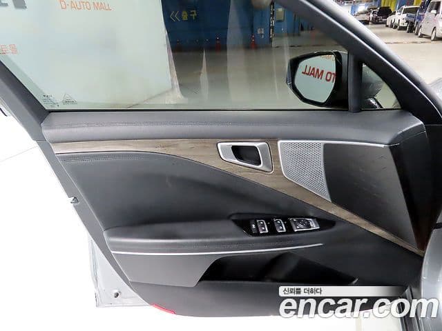 Kia K8 Prestige, 2022 13