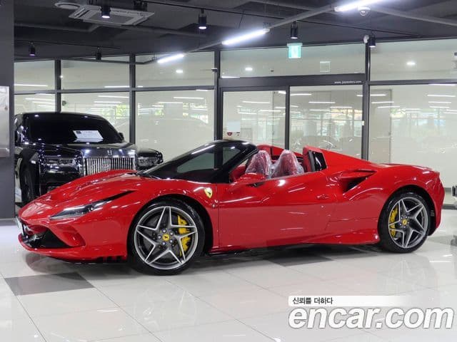 Ferrari F8 스파이더 3.9 V8, 2022 2