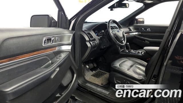 Ford Explorer 5세대, 2017 10