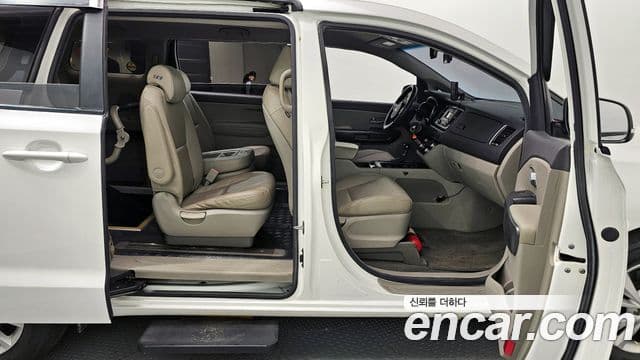 Kia All New Carnival 6인승 инвалидная коляска / для коляски Lift, 2015 11