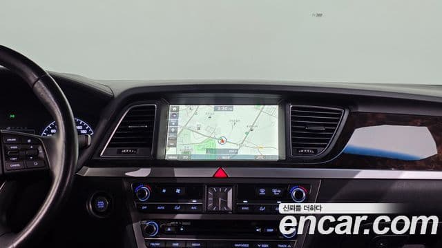 Hyundai Genesis DH Premium, 2014 16