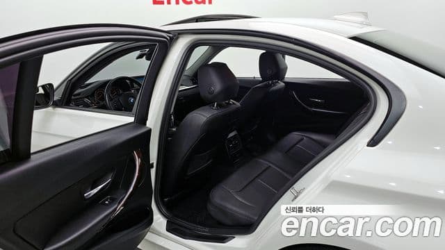 BMW 3시리즈 (F30), 2015 12