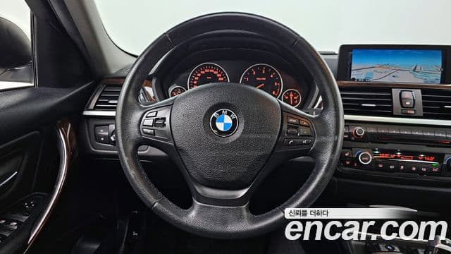BMW 3시리즈 (F30), 2015 13
