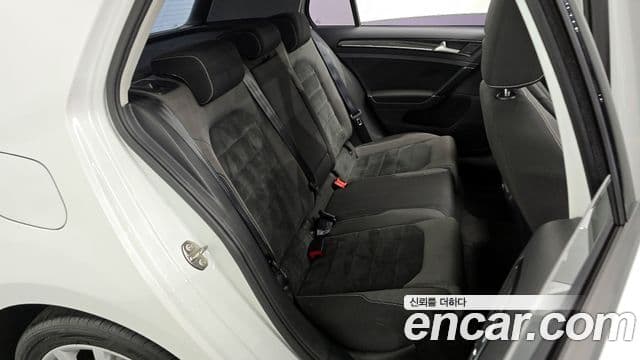 Volkswagen Гольф 7세대, 2015 12