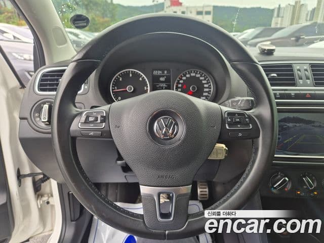 Volkswagen 폴로 5세대, 2014 9